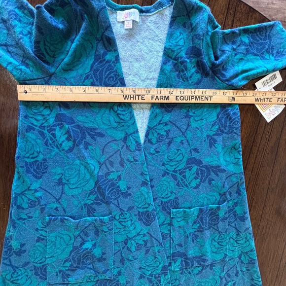 NWT LulaRoe Sarah duster roses pattern blue hues size S - Picture 13 of 15